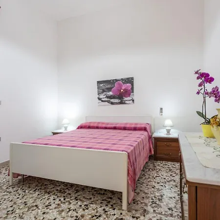 Giovanna A 50m Dal Mare - Salento Reservation *